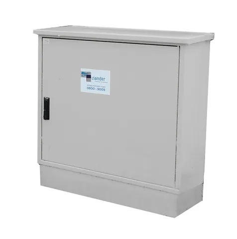 Lichtgrijze RVS gasmeterkast voor G25 gasmeter met fundatie
